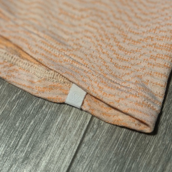 Lululemon Coral Short Sleeve Women's Tee - Picture 2 of 3